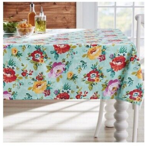 🌺 New Pioneer Woman Sweet Romance Fabric Tablecloth, 60" W x 102" L - Picture 1 of 6